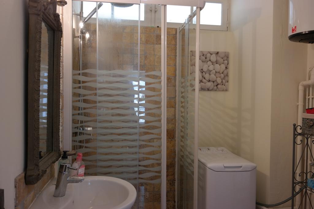 Penthouse Apartment Overlooking Place Carnot Carcassonne Luaran gambar