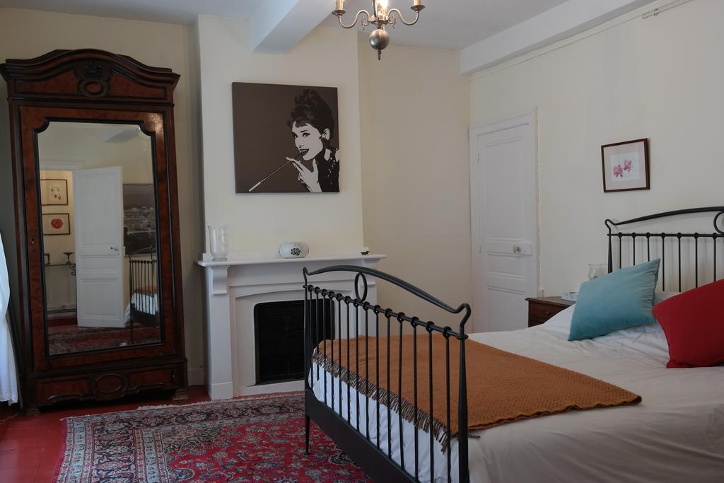 Penthouse Apartment Overlooking Place Carnot Carcassonne Luaran gambar