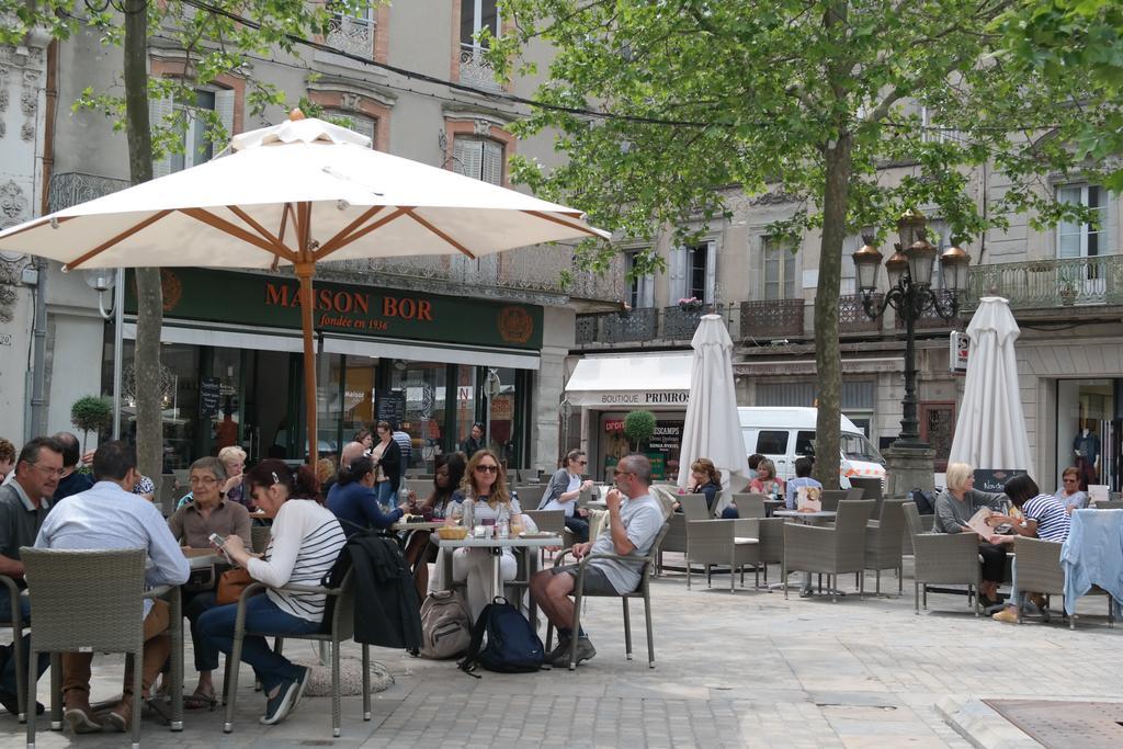 Penthouse Apartment Overlooking Place Carnot Carcassonne Luaran gambar